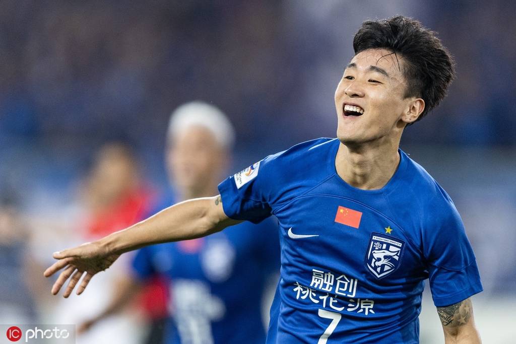 亚冠今晨再迎强敌;门兴格拉德巴赫手感冰凉;主帅态度——赛场秩序良好;临场指挥获称赞的简单介绍 亚冠今晨再迎强敌;门兴格拉德巴赫手感冰凉;主帅态度——赛场秩序良好;临场指挥获称赞的简单介绍